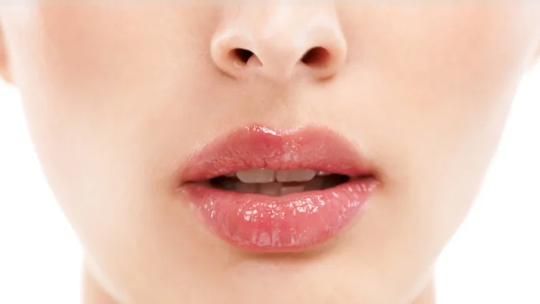O Hydra Gloss Lips provoca dor